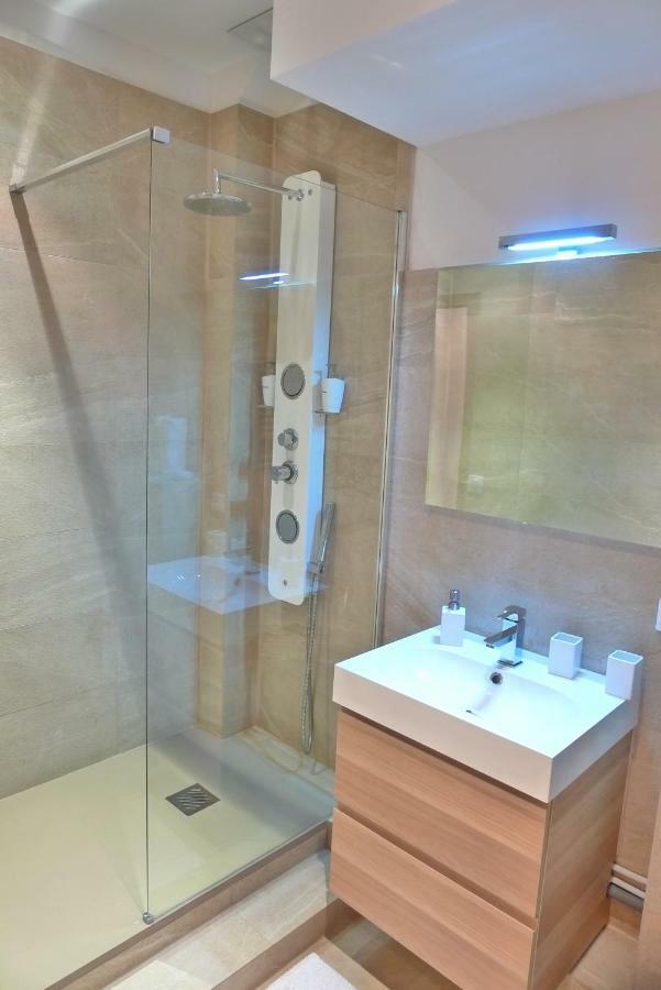 Stylish Two-Bedroom Apartment -Stayinantibes - 5 Soleau Esterno foto